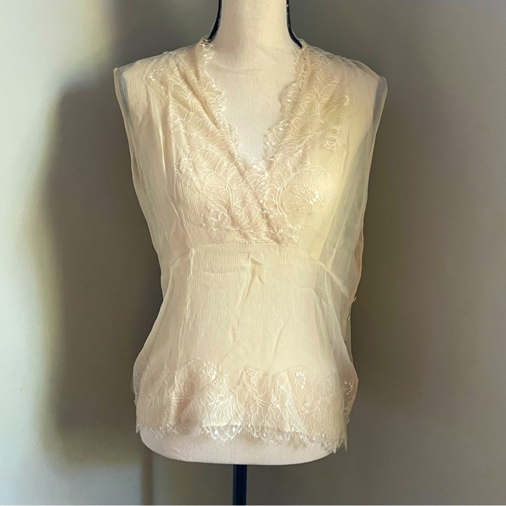 Carlisle | Sleeveless Lace Silk Cream Top with Side Buttons | size 8
